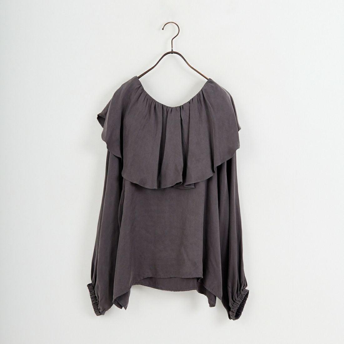 CLOCHE [クロシェ] 前後2WAY キュプラフリルカラーブラウス [61285530] ﾁｬｺｰﾙ