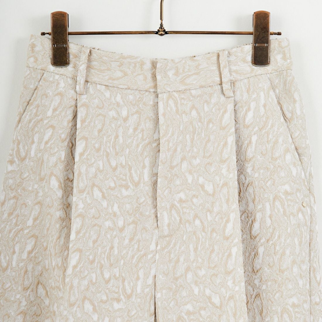 CHIGNON [シニヨン] ジャガードストレートパンツ [3856-453MK] BEIGE