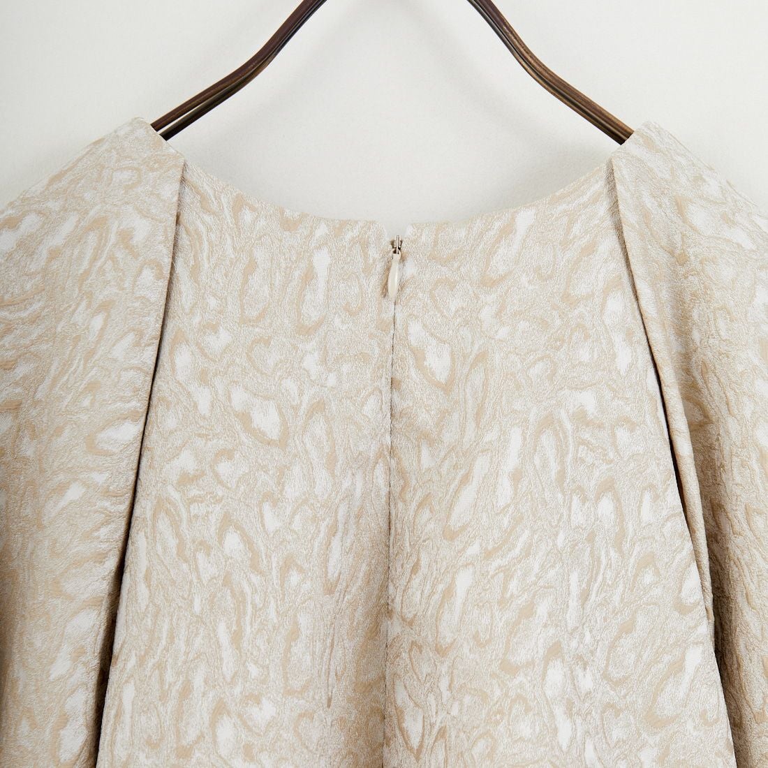 CHIGNON [シニヨン] ジャガードシアーブラウス [1956-452MK] BEIGE