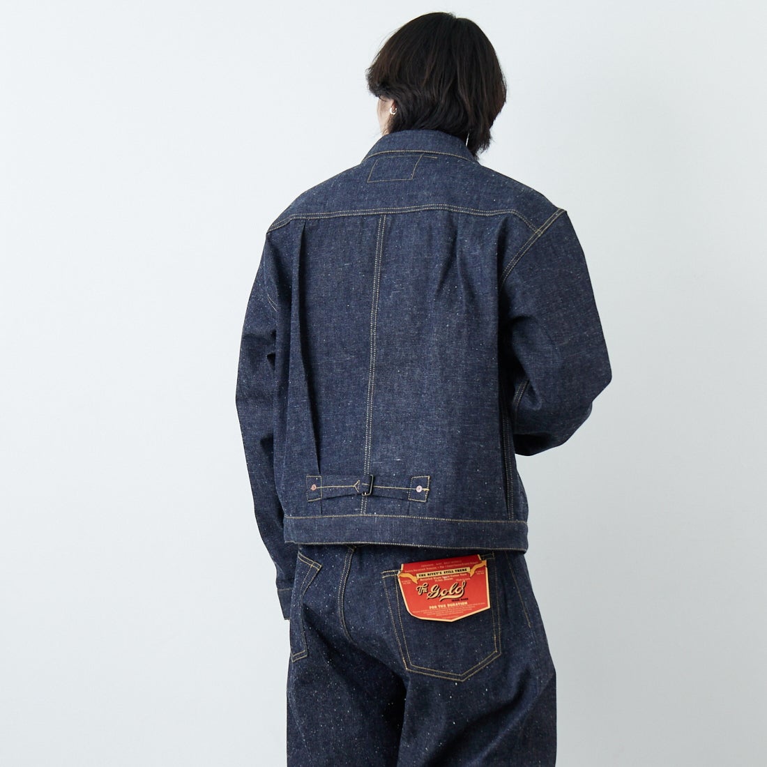 GOLD [ゴールド] 11.5oz デニムブラウス WW2モデル [GL15860N] 420 N.NAVY &&モデル身長：179cm 着用サイズ：M&&