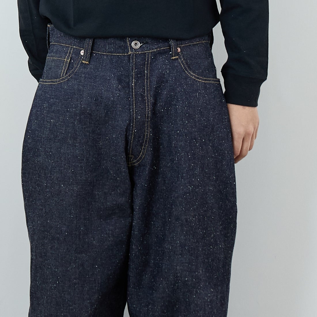 GOLD [ゴールド] 11.5oz 5ポケットデニムワイドパンツ [GL42620N] 420 N.NAVY &&モデル身長：179cm 着用サイズ：M&&