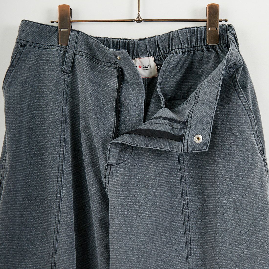 HELLO CALIF [ハローカリフ] ドットメッシュバギーパンツ [661003] CHARCOAL