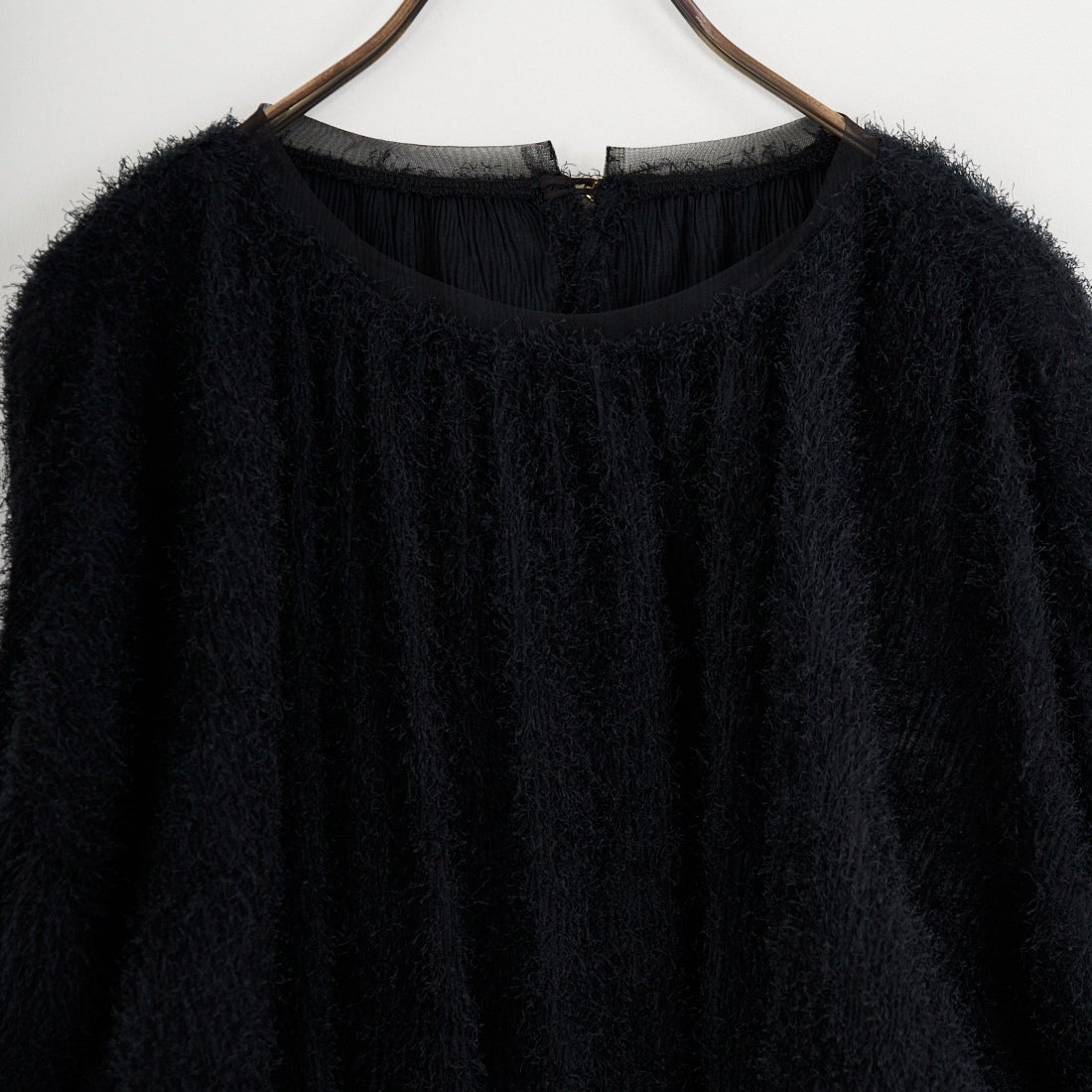 CHIGNON [シニヨン] 楊柳シャギーブラウス [1856-462BZ] BLACK