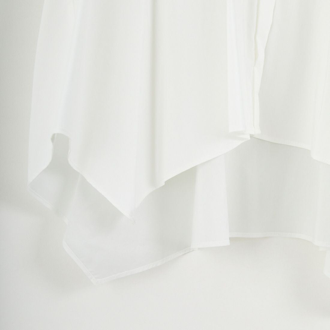 CHIGNON [シニヨン] ピンタックフレアシャツ [1956-422KK] WHITE