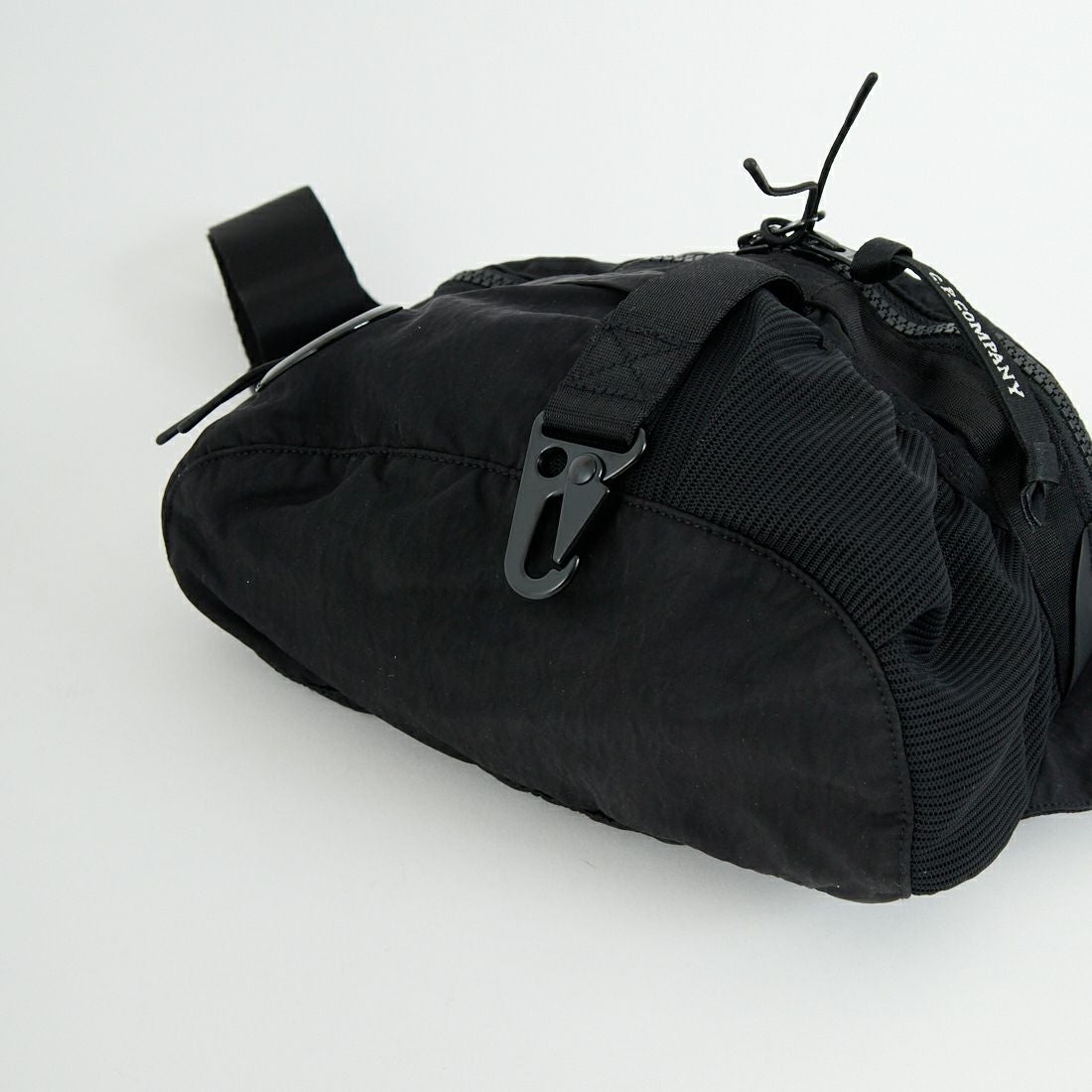 C.P.COMPANY [シーピーカンパニー] ナイロンB レンズウエストバッグ
