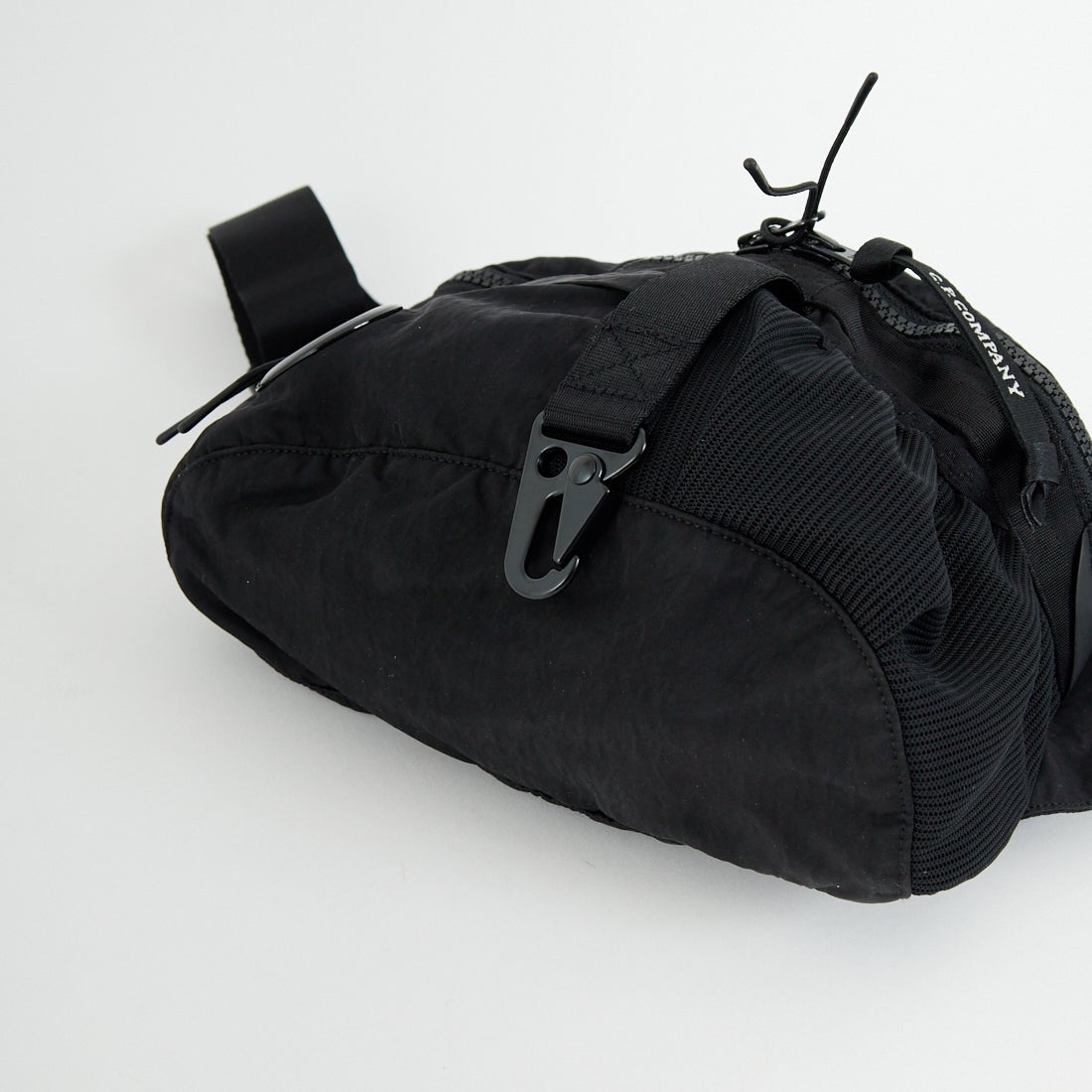 C.P.COMPANY [シーピーカンパニー] ナイロンB レンズウエストバッグ [20CMAC043A] 999 BLACK