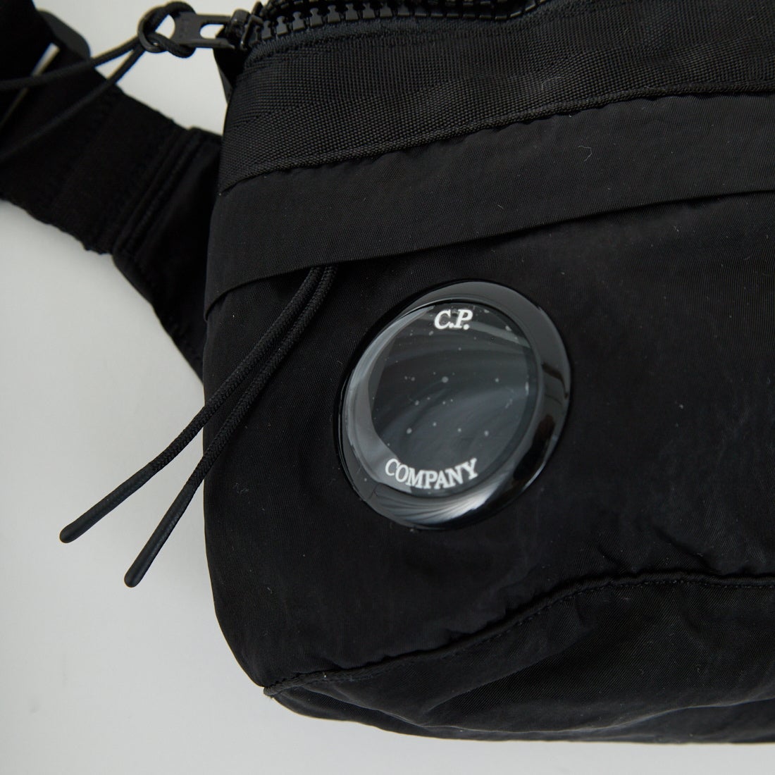 C.P.COMPANY [シーピーカンパニー] ナイロンB レンズウエストバッグ [20CMAC043A] 999 BLACK
