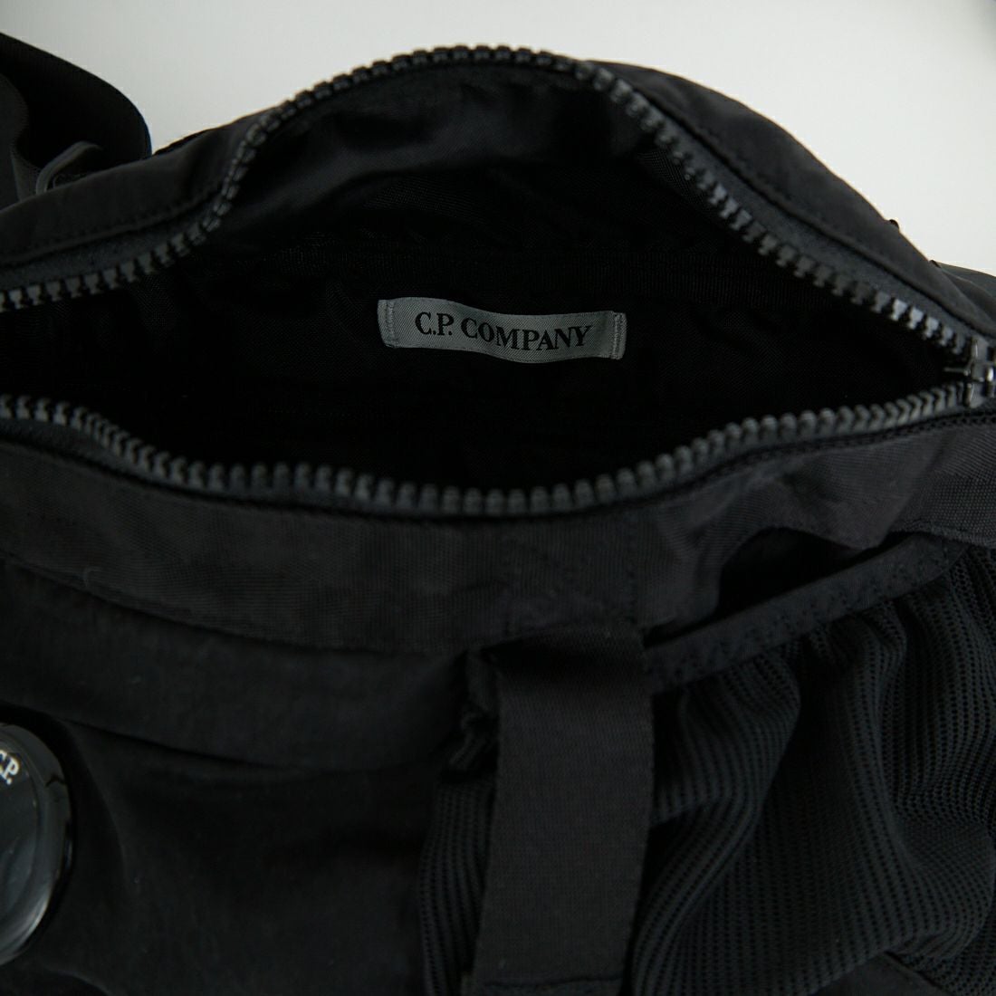 C.P.COMPANY [シーピーカンパニー] ナイロンB レンズウエストバッグ [20CMAC043A] 999 BLACK