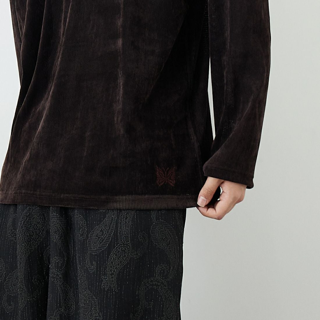 Needles [ニードルズ] UネックロングスリーブTシャツ [SX435] B BROWN &&モデル身長：179cm 着用サイズ：M&&