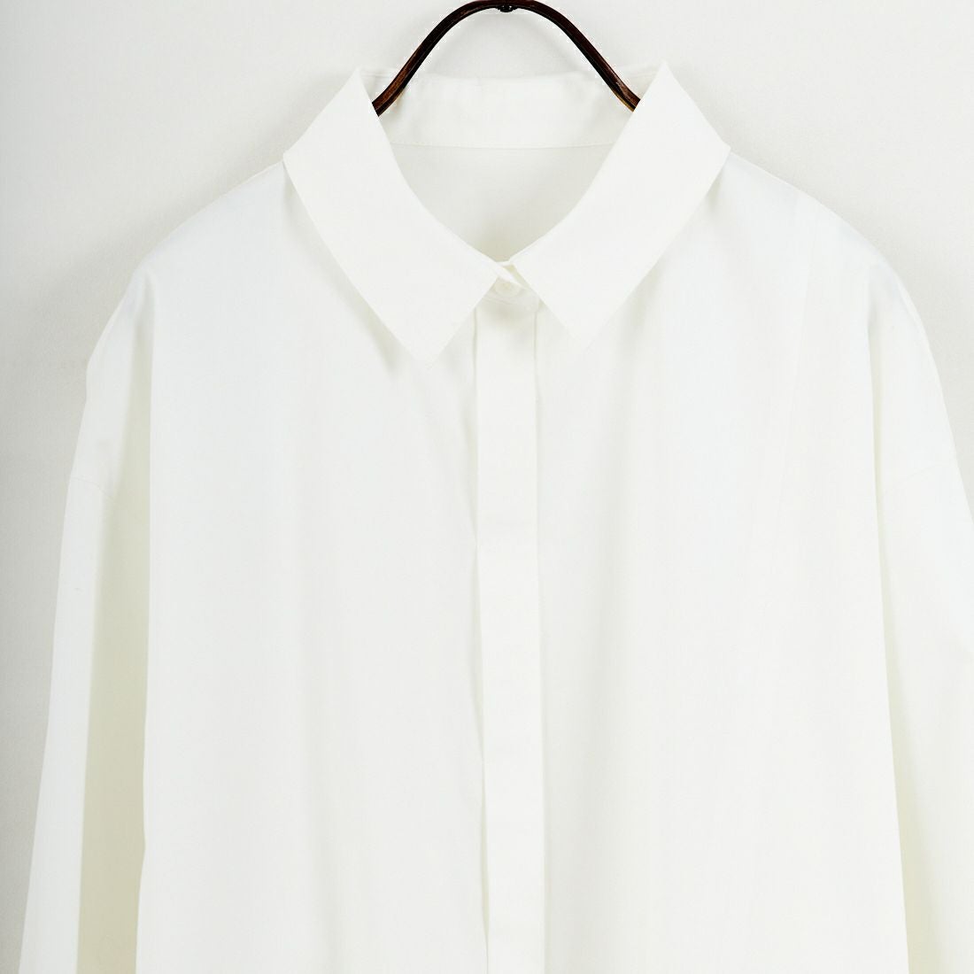 RIM.ARK [リムアーク] オーバーサイズアシンメトリーシャツ [460JSS30-0481] WHT