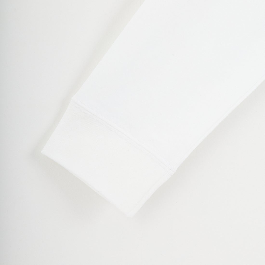 A.P.C. [アー・ペー・セー] Petite Rue Madame ロングスリーブTシャツ [PETITE-RUE-MADAME-H] 90 BLANC