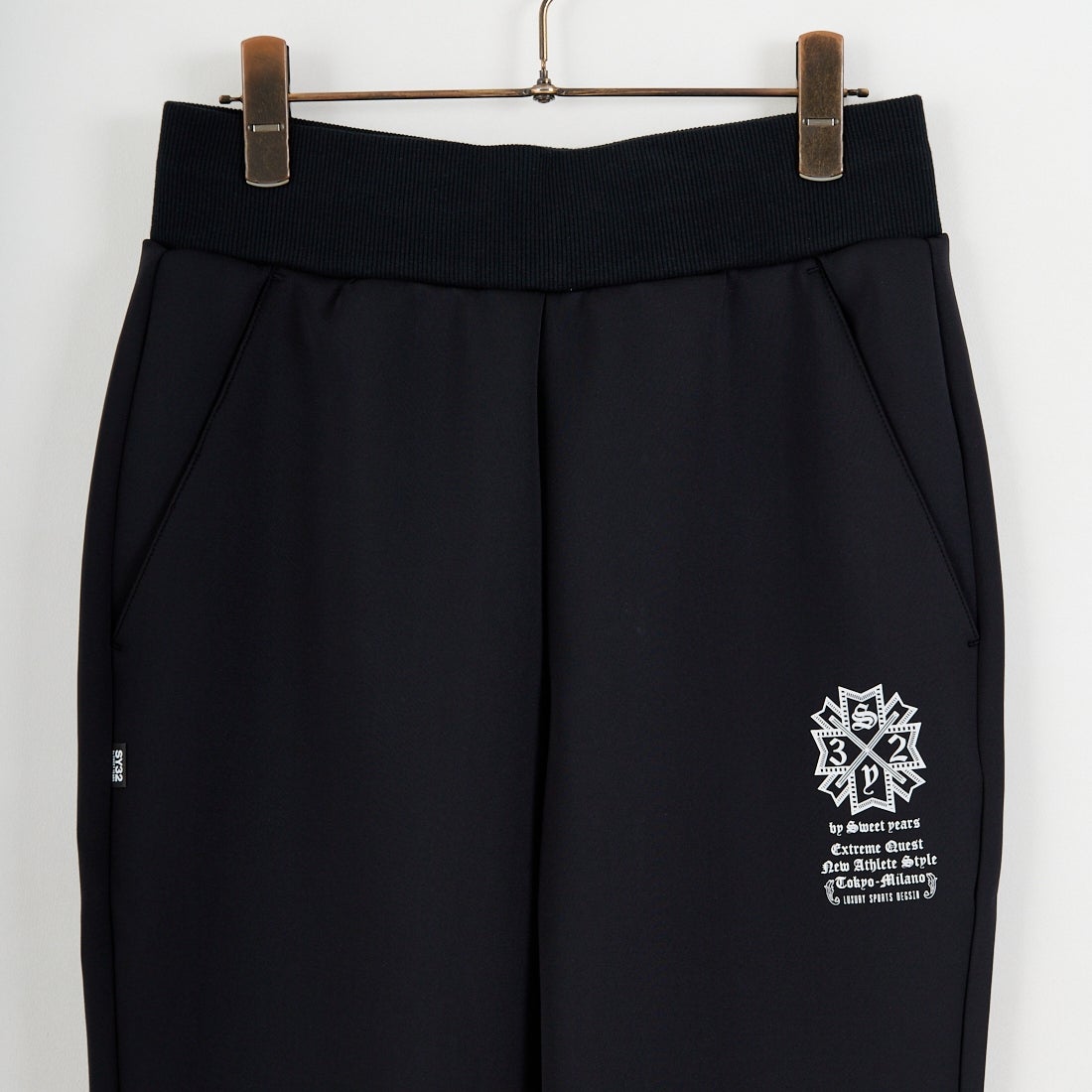 SY32 [エスワイサーティトゥ] ダブルニットゴシックロゴパンツ [32-26SN1-06] BLACK