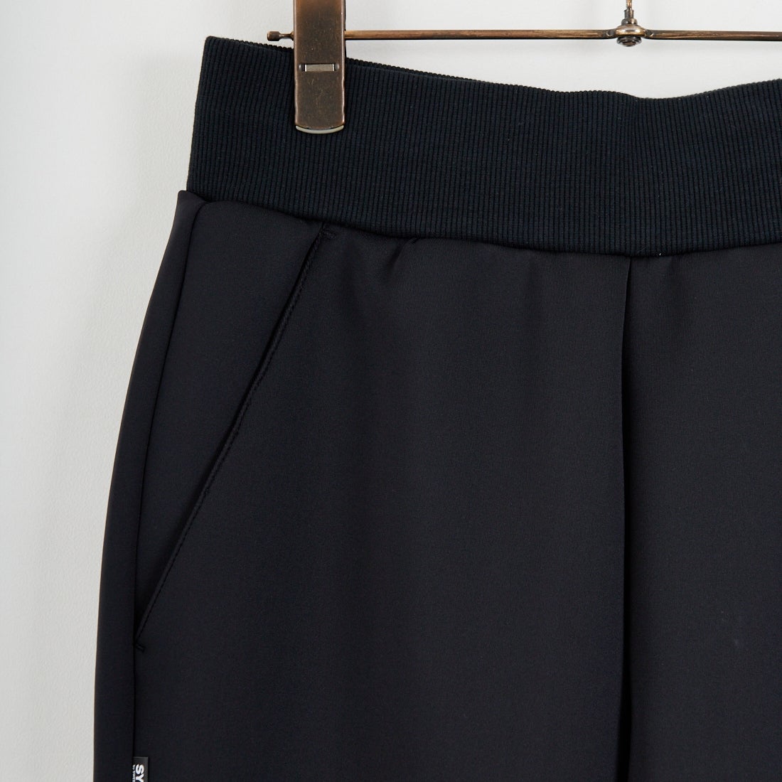 SY32 [エスワイサーティトゥ] ダブルニットゴシックロゴパンツ [32-26SN1-06] BLACK