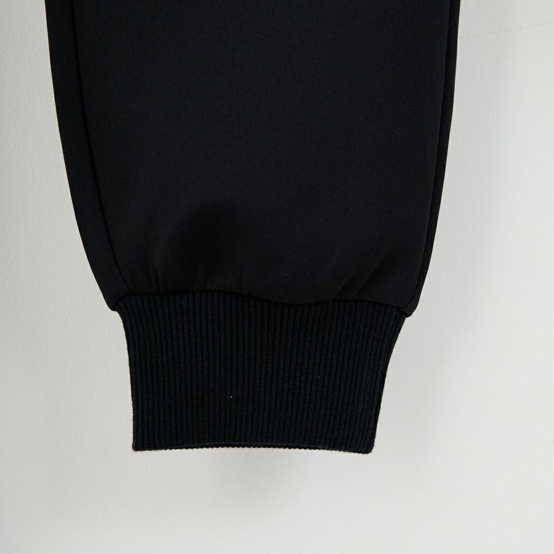 SY32 [エスワイサーティトゥ] ダブルニットゴシックロゴパンツ [32-26SN1-06] BLACK