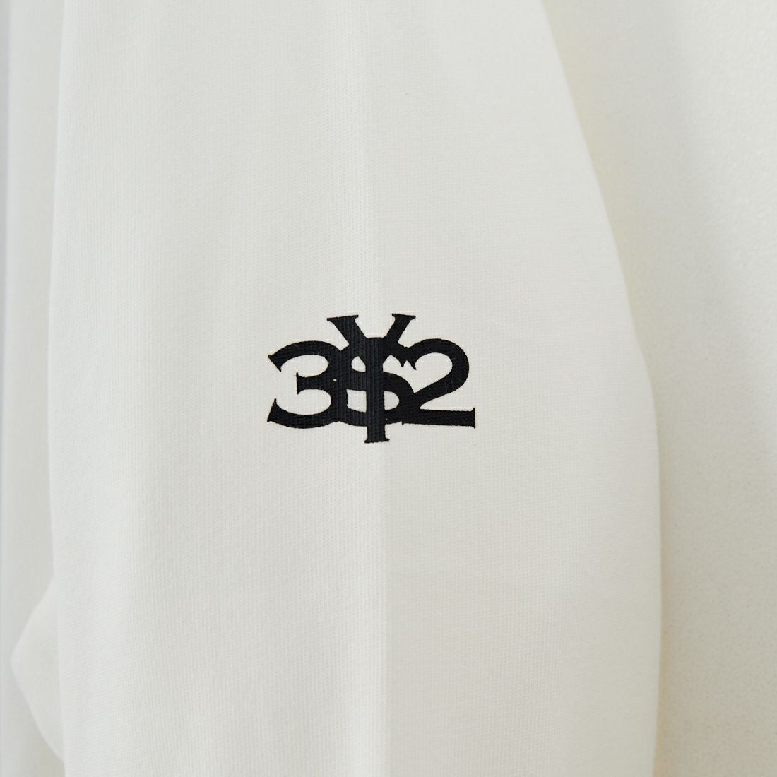 SY32 [エスワイサーティトゥ] ネックラウンドプリント ロングスリーブTシャツ [32-26SN1-15] WHITE