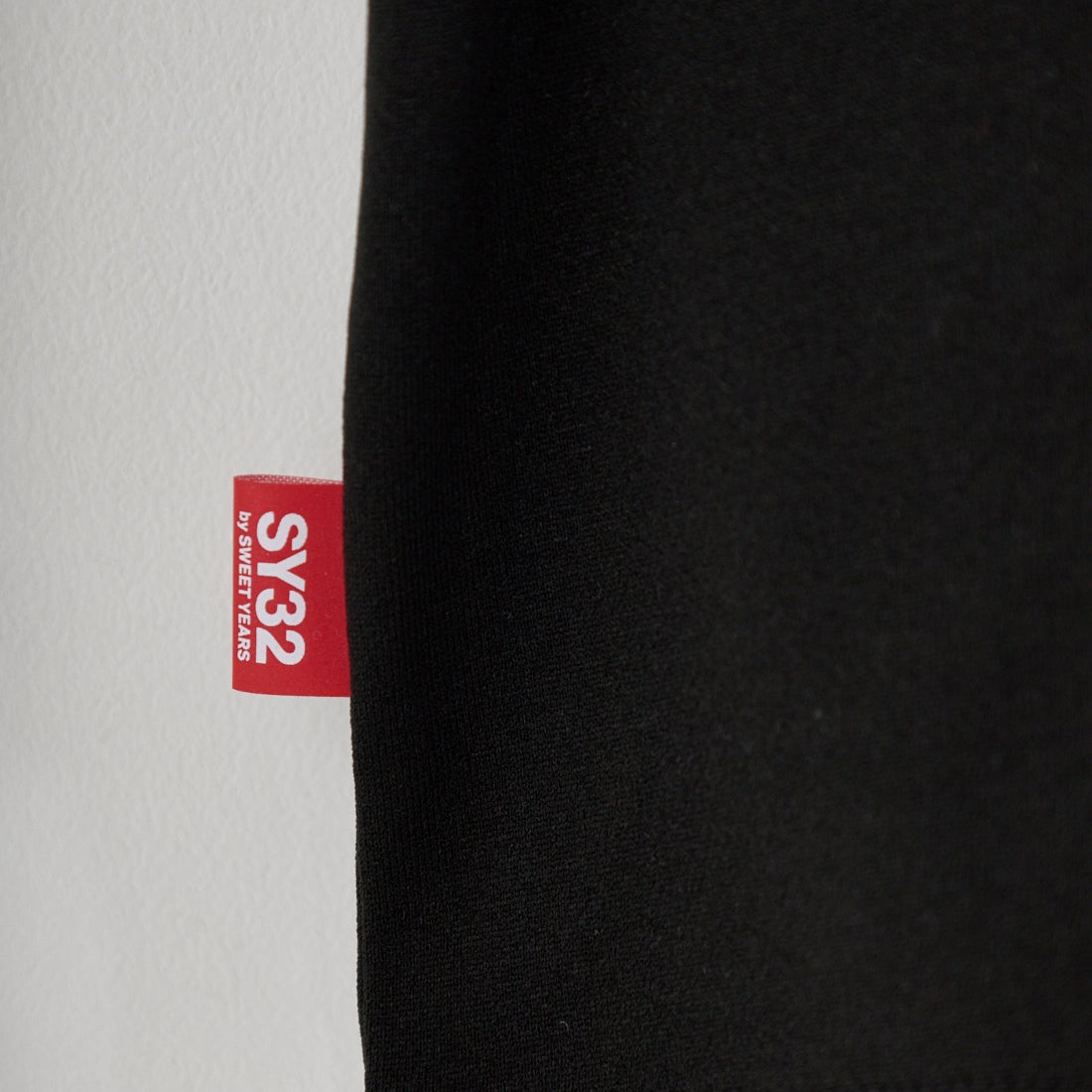 SY32 [エスワイサーティトゥ] ミニボックスロゴ ロングスリーブTシャツ [32-26SN1-16] BLACK