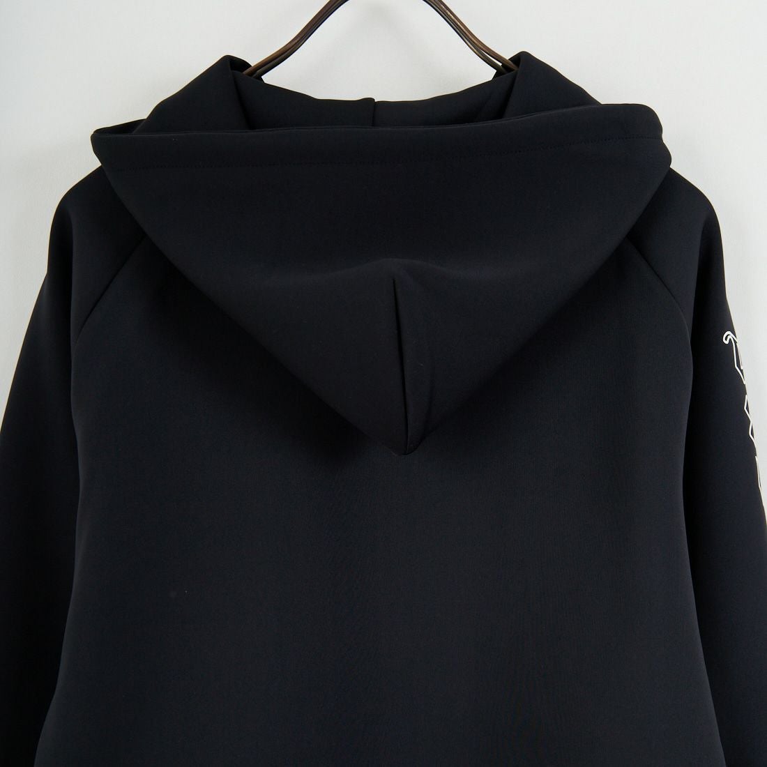 SY32 [エスワイサーティトゥ] ダブルニットゴシックロゴフーディ [32-26SN1-05] BLACK