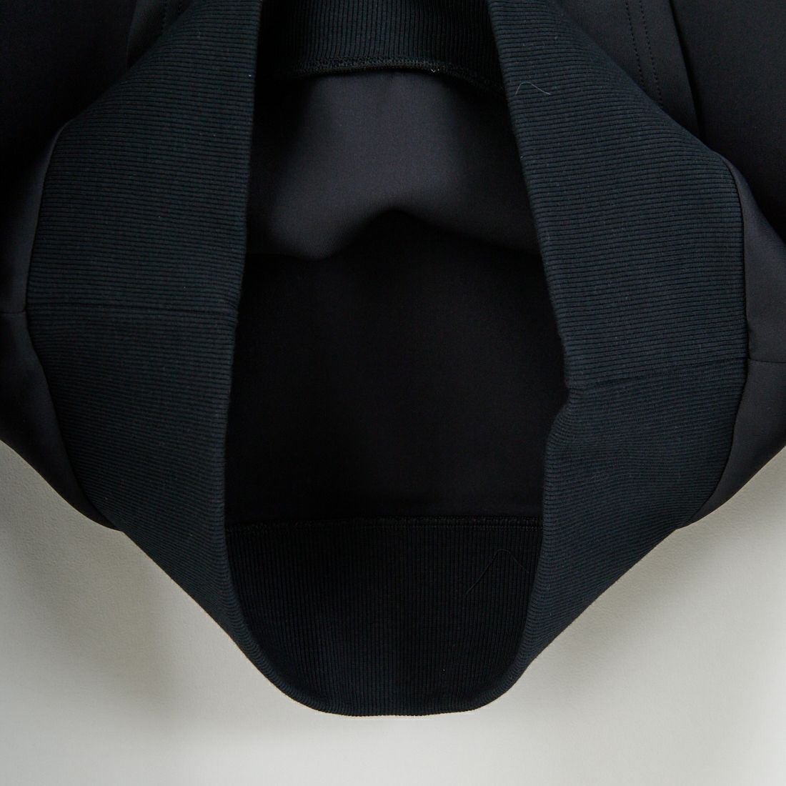 SY32 [エスワイサーティトゥ] ダブルニットゴシックロゴフーディ [32-26SN1-05] BLACK