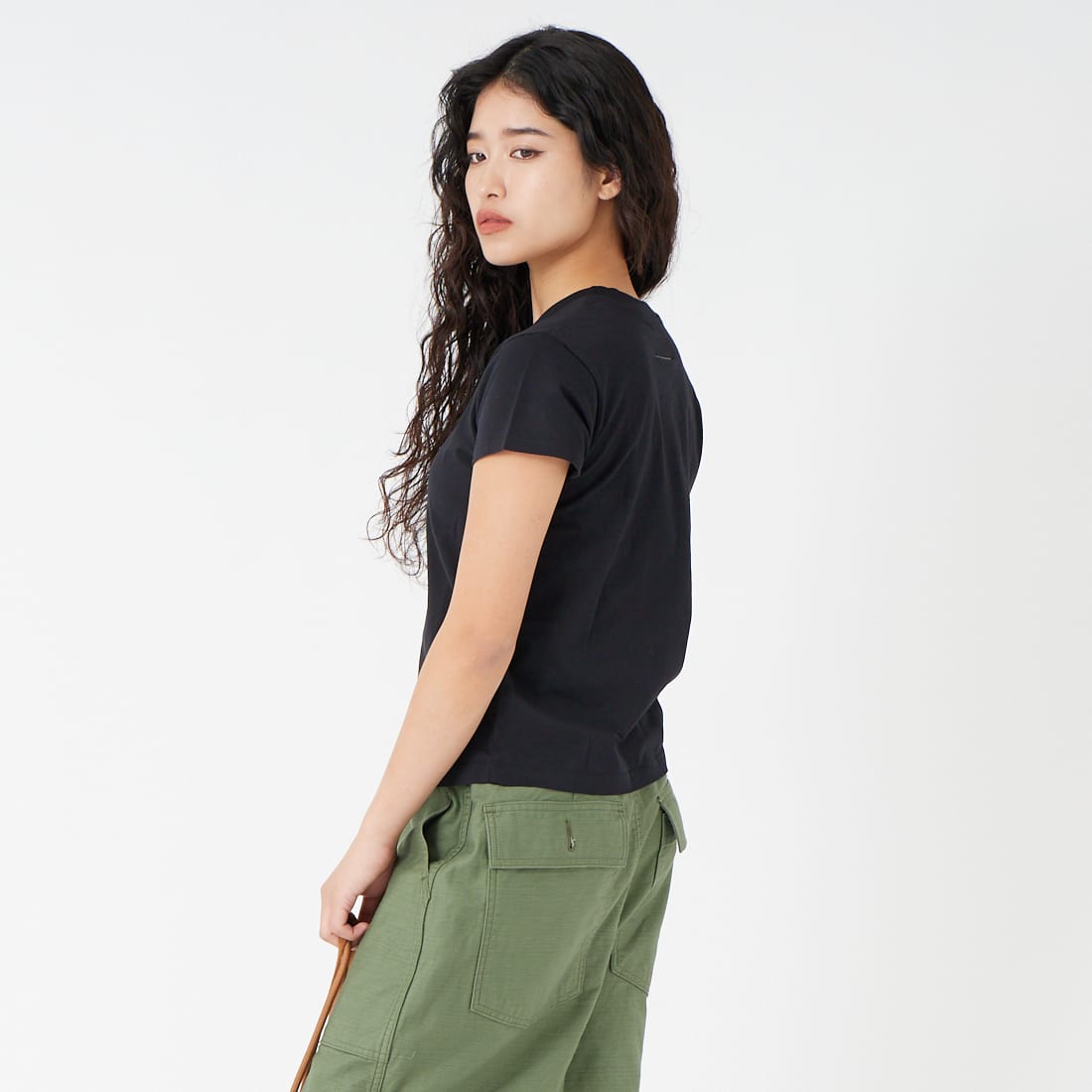 MM6 Maison Margiela [エムエムシックス メゾン マルジェラ] ニューメリック コットンTシャツ [S52GC0327-M20170] 900 BLACK &&モデル身長：162cm 着用サイズ：S&&