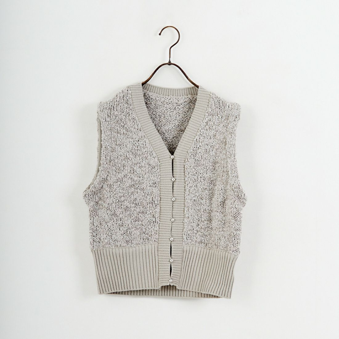 &g'aime [アンジェム] ラメバタフライヤーンベスト [986-68002]