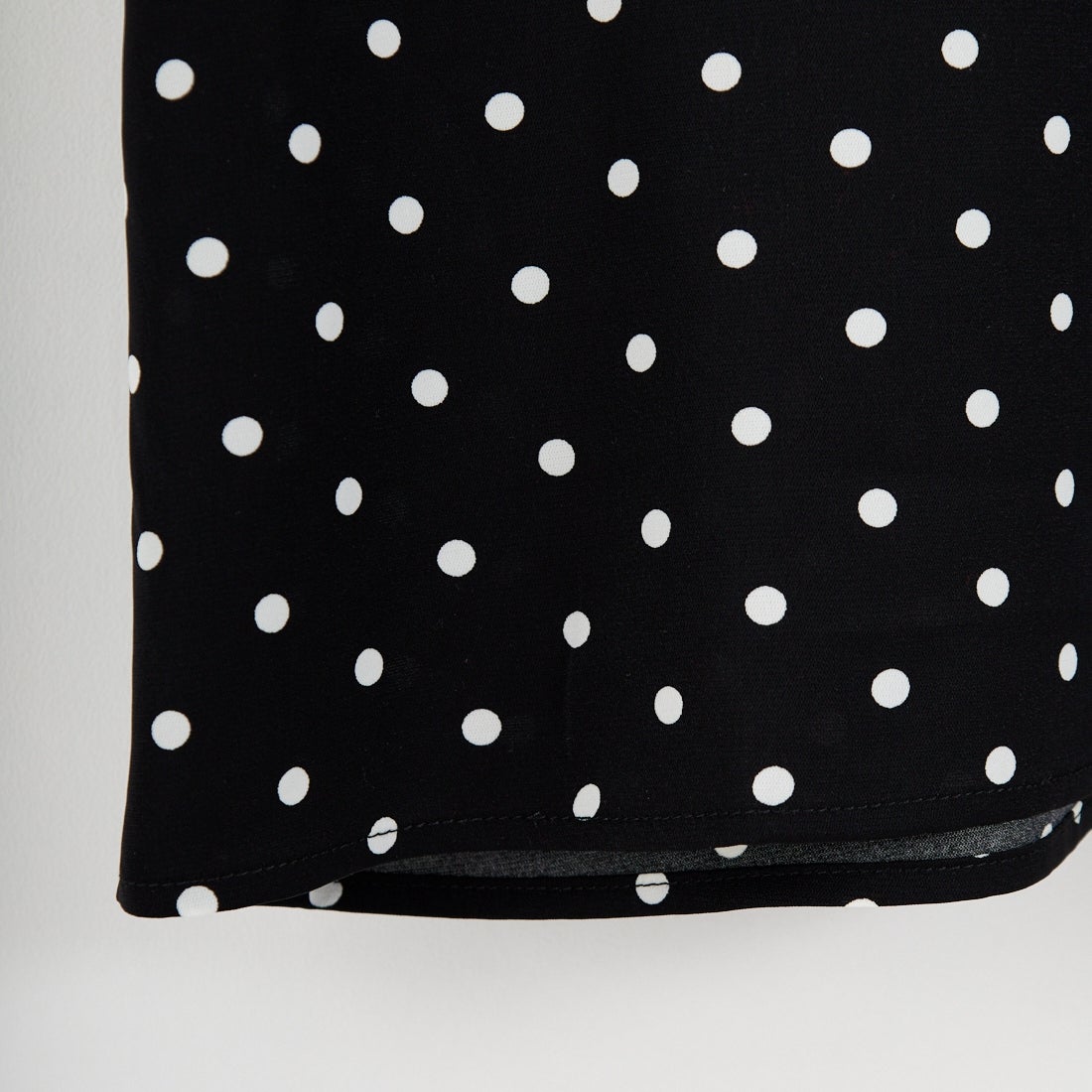 Jf Ready Made [ジェイエフレディメイド] ラッフルデザインブラウス [3110301] 064 ｸﾛ/ｵﾌ