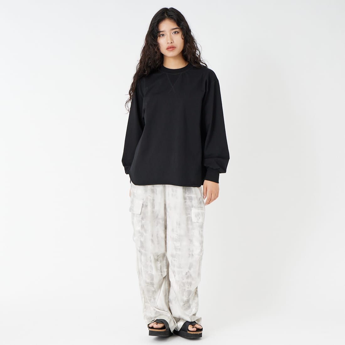 Jf Ready Made [ジェイエフレディメイド] ダブルガゼット裏毛プルオーバー [3110102] 801 ﾌﾞﾗｯｸ &&モデル身長：162cm 着用サイズ：F&&