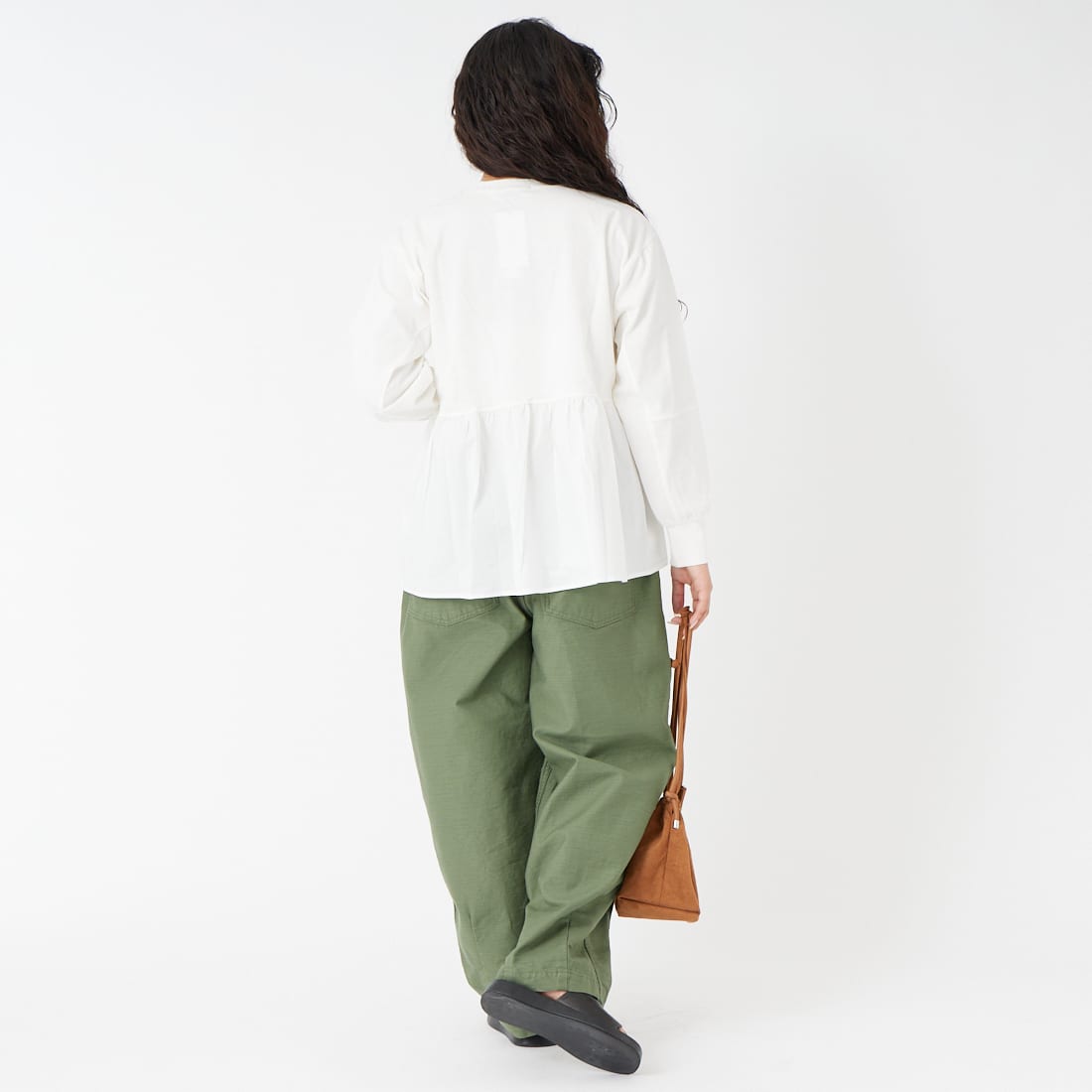 Jf Ready Made [ジェイエフレディメイド] 布帛ウエスト切替プルオーバー [3110103] 104 ｵﾌｼﾛ &&モデル身長：162cm 着用サイズ：F&&