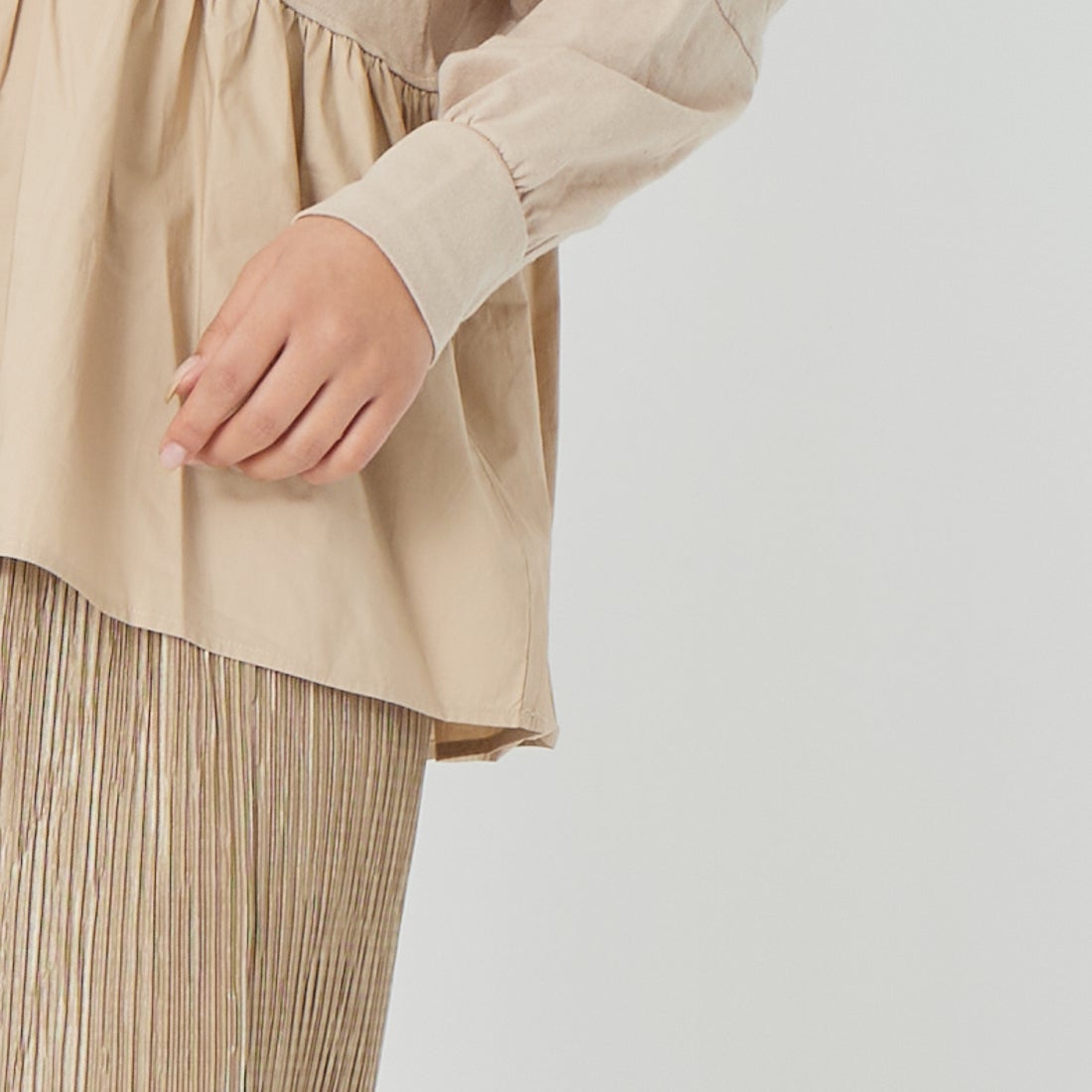 Jf Ready Made [ジェイエフレディメイド] 布帛ウエスト切替プルオーバー [3110103] 714 ｸﾞﾚｰｼﾞ &&モデル身長：162cm 着用サイズ：F&&