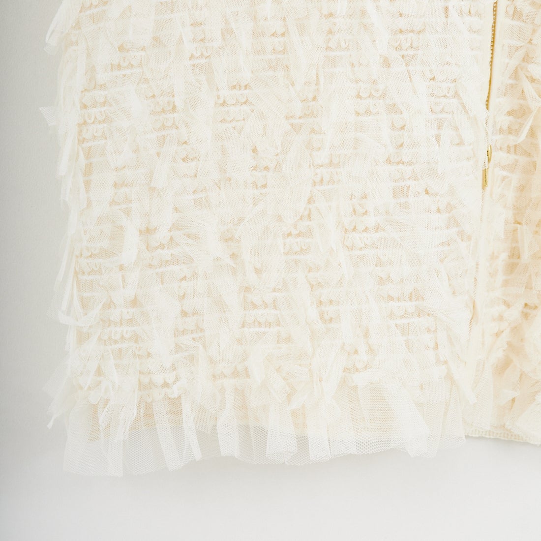 CHIGNON [シニヨン] チュールレースドッキングベスト [8556-490NH] IVORY