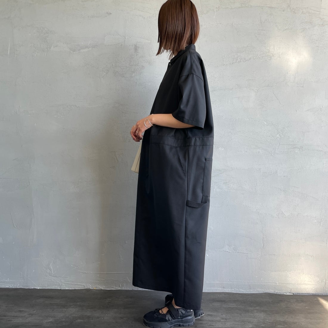 mizuiro ind [ミズイロインド] ペインターライクワンピース [1-250073] 99 BLACK &&モデル身長：159cm 着用サイズ：F&&