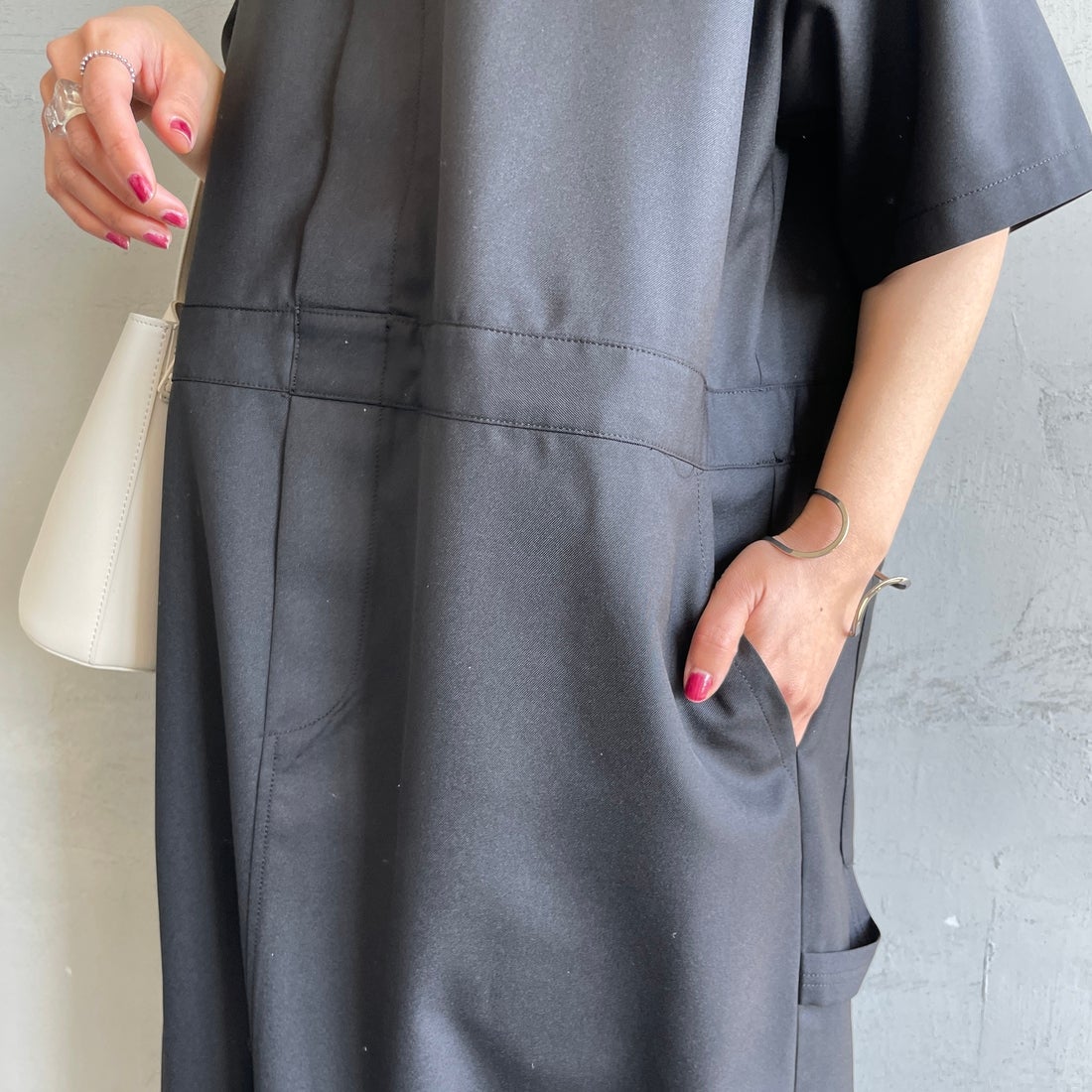 mizuiro ind [ミズイロインド] ペインターライクワンピース [1-250073] 99 BLACK &&モデル身長：159cm 着用サイズ：F&&