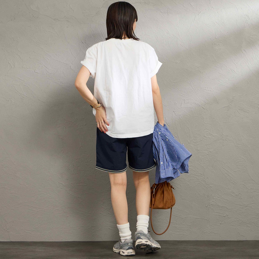 FRED PERRY [フレッドペリー] 別注 ツインティップライン ワンポイントロゴ刺繍 スイムショートパンツ [FPM-26S-020JF] NAVY/SEAGR &&モデル身長：160cm 着用サイズ：S&&