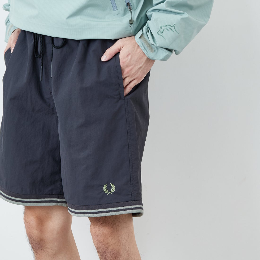 FRED PERRY [フレッドペリー] 別注 ツインティップライン ワンポイントロゴ刺繍 スイムショートパンツ [FPM-26S-020JF] ANCHOR GRE