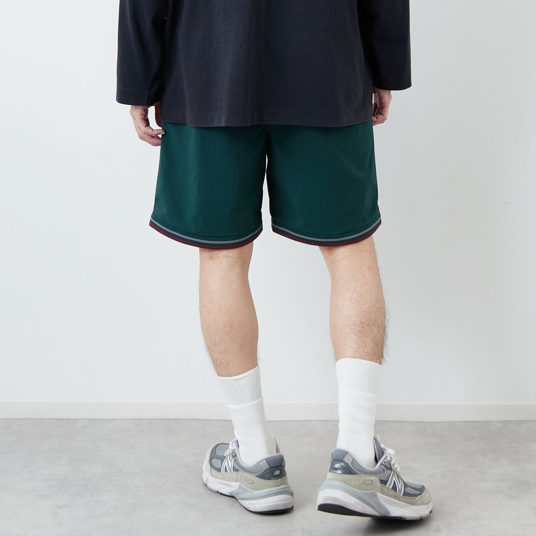 FRED PERRY [フレッドペリー] 別注 ツインティップライン ワンポイントロゴ刺繍 スイムショートパンツ [FPM-26S-020JF] GRASSROOTS &&モデル身長：168cm 着用サイズ：L&&