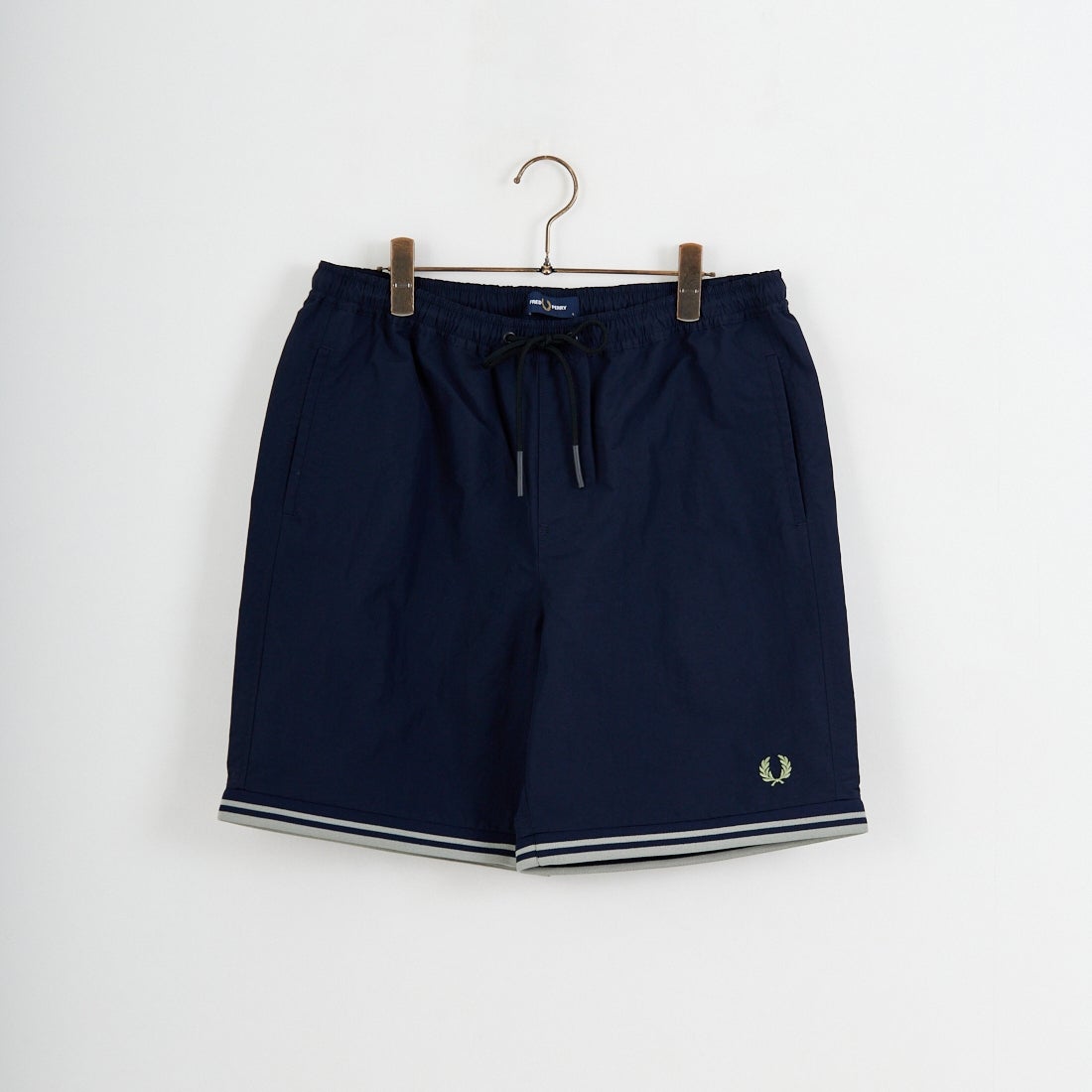 FRED PERRY [フレッドペリー] 別注 ツインティップライン ワンポイントロゴ刺繍 スイムショートパンツ [FPM-26S-020JF] NAVY/SEAGR