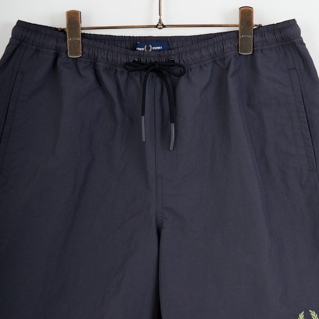 FRED PERRY [フレッドペリー] 別注 ツインティップライン ワンポイントロゴ刺繍 スイムショートパンツ [FPM-26S-020JF] ANCHOR GRE
