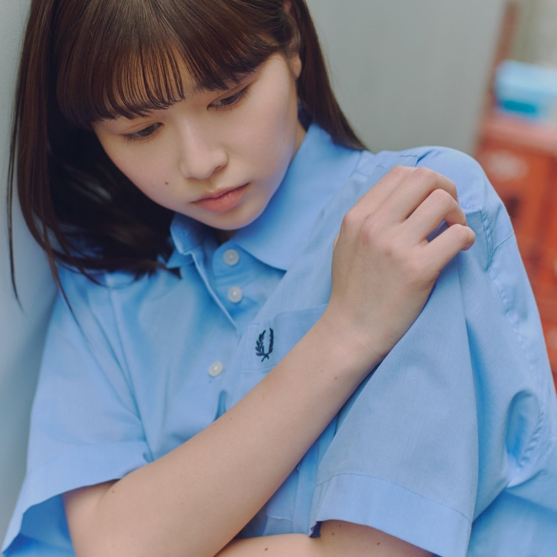 FRED PERRY [フレッドペリー] 別注 ワンポイントロゴ刺繍シアーシャツ [FPW-26S-035JF] ACE BLUE/T