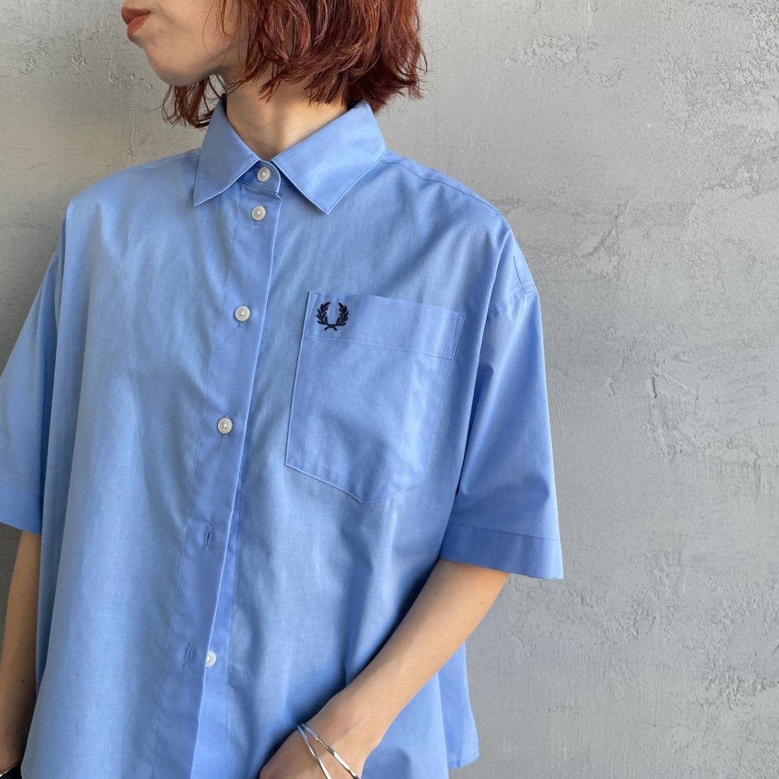 ◎状態良好【FRED PERRY】半袖シャツ/刺繍ロゴ/ライトブルー/M相当 Fred Perry（フレッドペリー）刺繍ロゴ 半袖シャツ 鹿子風生地 メンズ