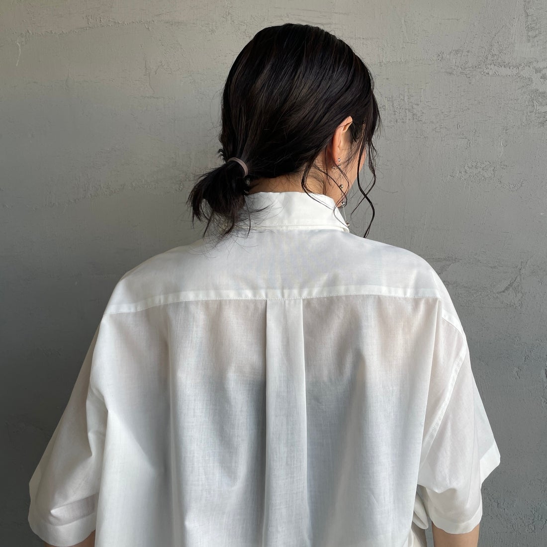 FRED PERRY [フレッドペリー] 別注 ワンポイントロゴ刺繍シアーシャツ [FPW-26S-035JF] SNOW WHITE