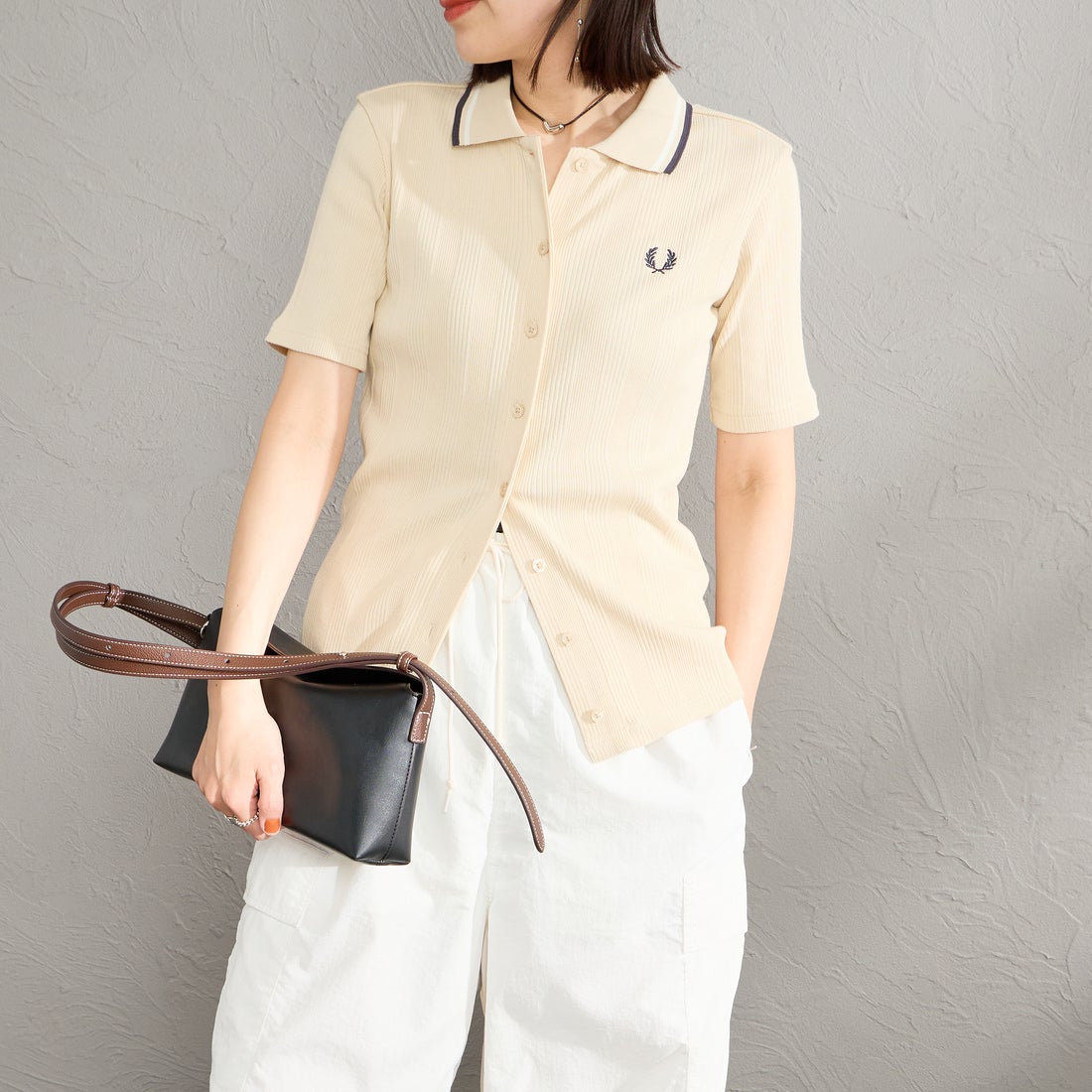 FRED PERRY [フレッドペリー] 別注 ツインティップライン リブポロシャツ [FPW-26S-033JF] OATMEAL/SN &&モデル身長：160cm 着用サイズ：8&&