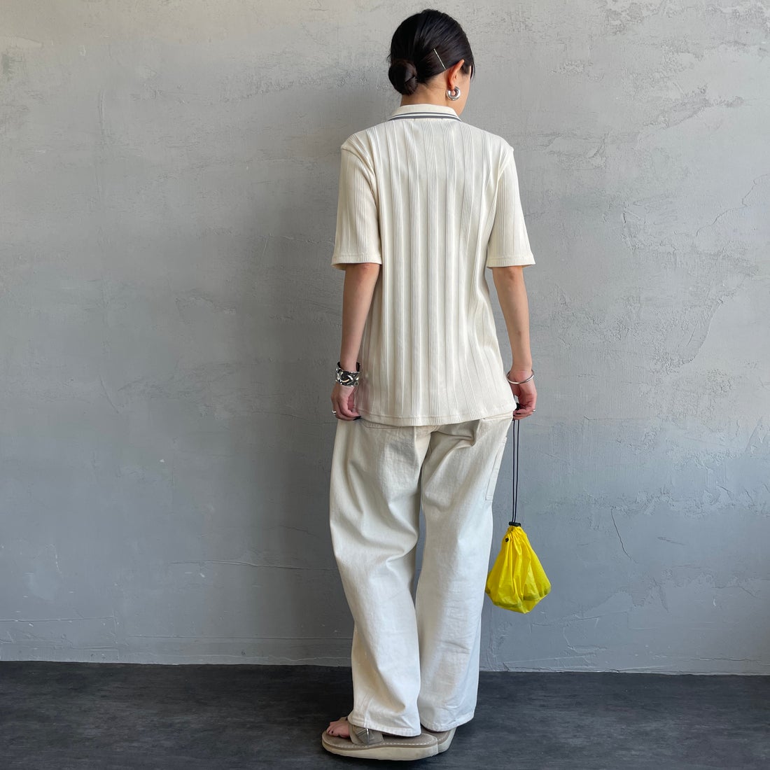 FRED PERRY [フレッドペリー] 別注 ツインティップライン リブポロシャツ [FPW-26S-033JF] ECRU/STOCK &&モデル身長：150cm 着用サイズ：10&&