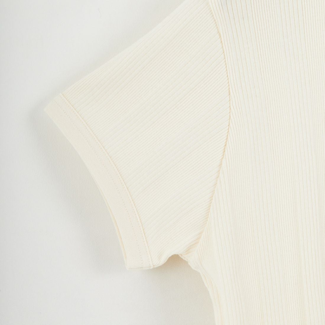 FRED PERRY [フレッドペリー] 別注 ランダムリブ ワンポイントロゴ刺繍リンガーTシャツ [FPW-26S-032JF] ECRU/GRASS