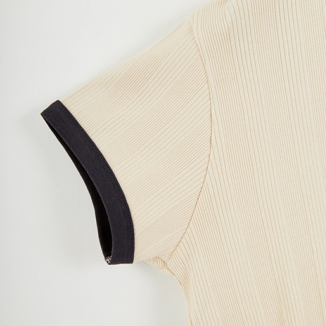 FRED PERRY [フレッドペリー] 別注 ランダムリブ ワンポイントロゴ刺繍リンガーTシャツ [FPW-26S-032JF] OATMEAL/AN