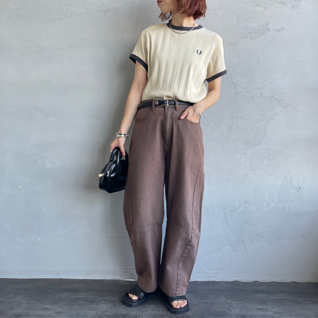 FRED PERRY [フレッドペリー] 別注 ランダムリブ ワンポイントロゴ刺繍リンガーTシャツ [FPW-26S-032JF] OATMEAL/AN &&モデル身長：158cm 着用サイズ：10&&