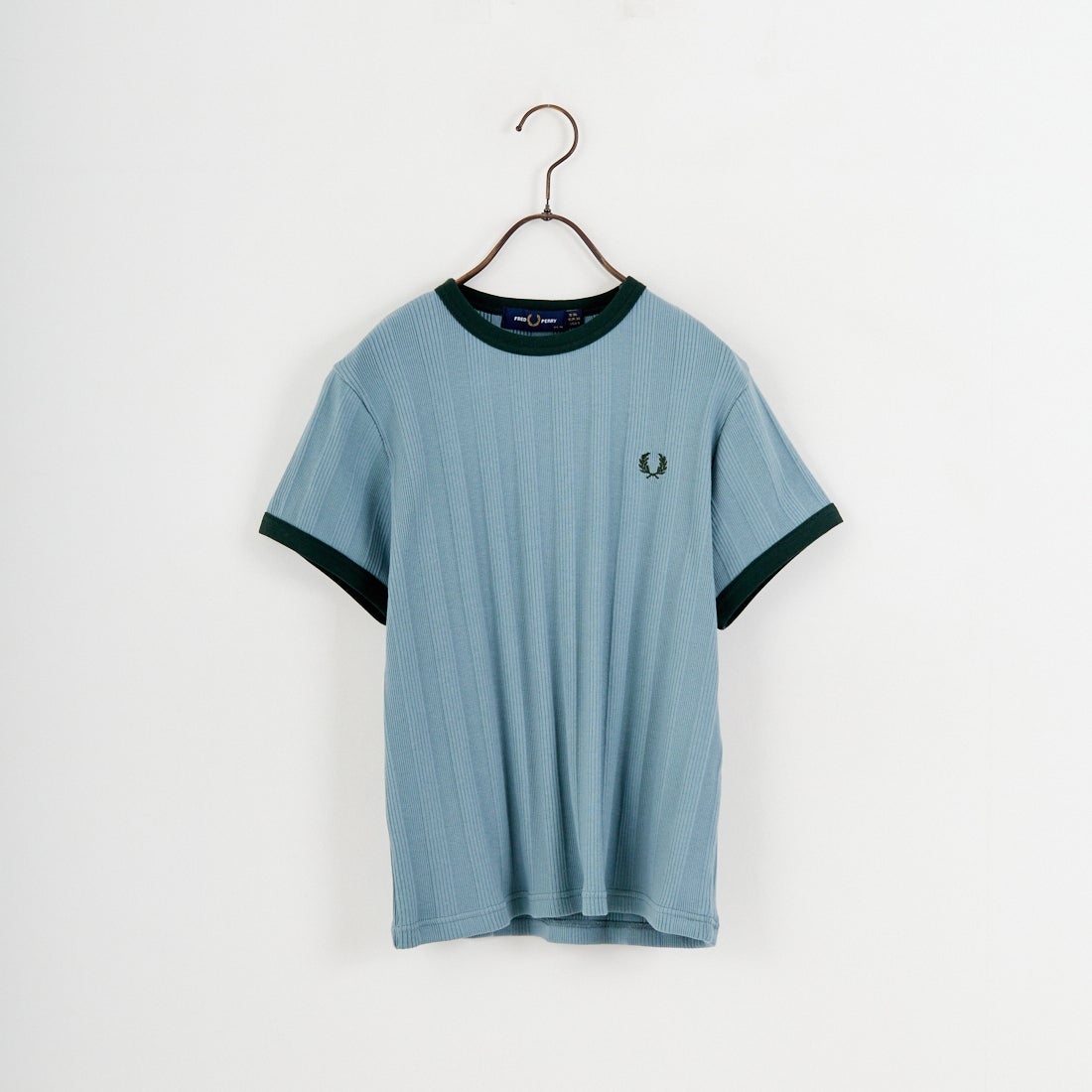 FRED PERRY [フレッドペリー] 別注 ランダムリブ ワンポイントロゴ刺繍リンガーTシャツ [FPW-26S-032JF] STOCK PORT