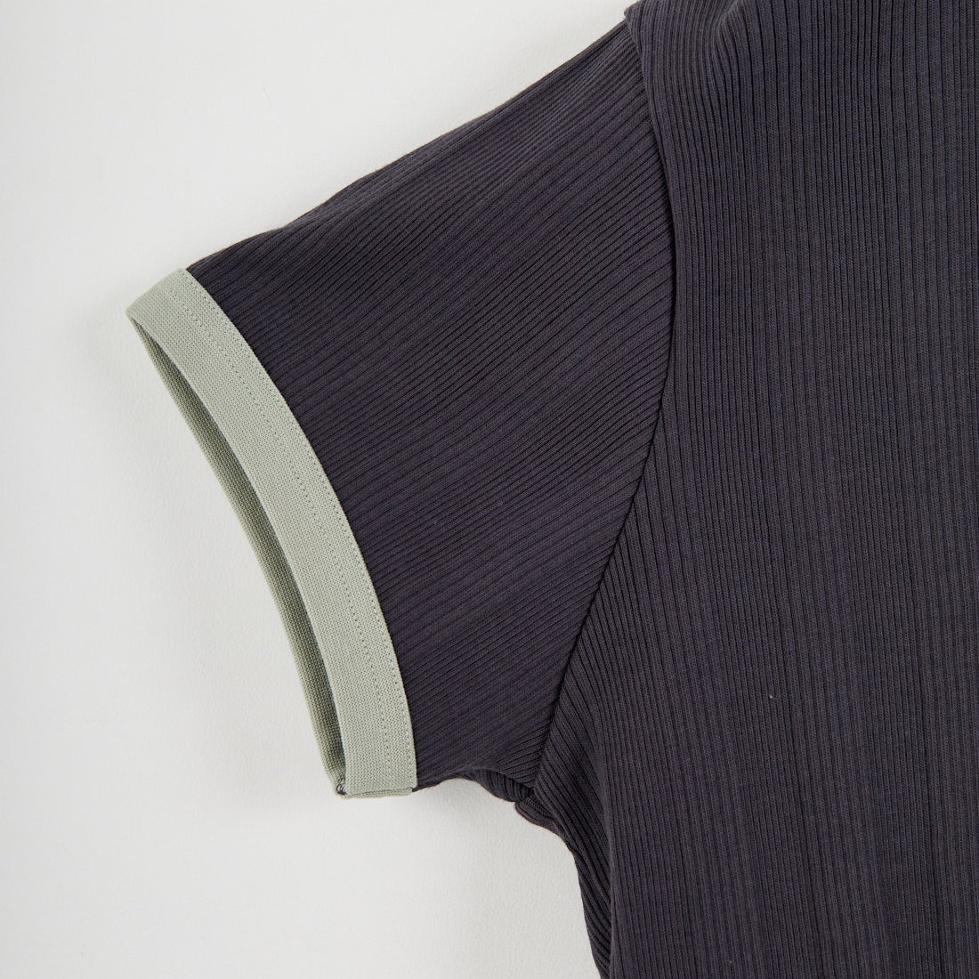 FRED PERRY [フレッドペリー] 別注 ランダムリブ ワンポイントロゴ刺繍リンガーTシャツ [FPW-26S-032JF] ANCHOR GRE