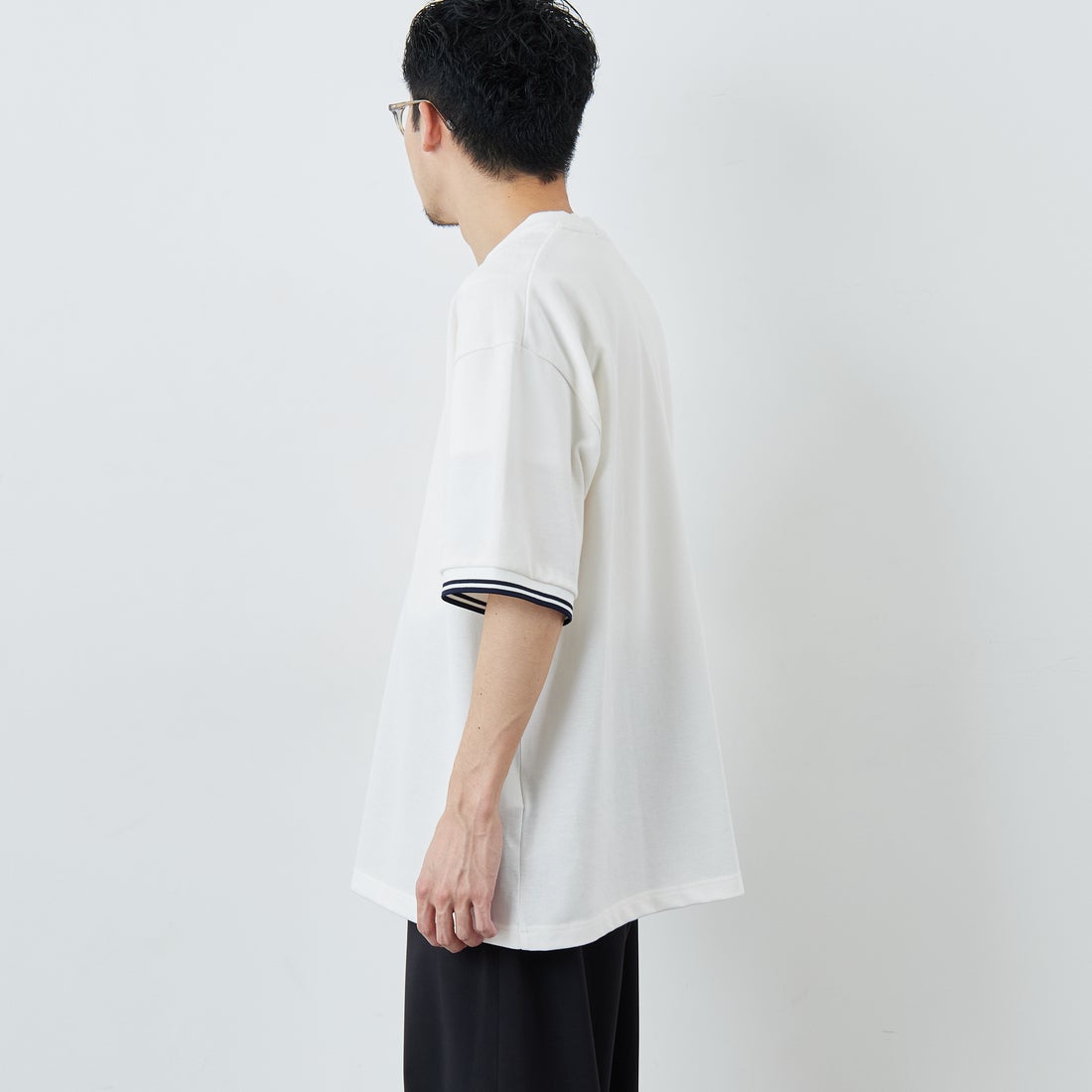 FRED PERRY [フレッドペリー] 別注 ツインティップライン ワイドシルエット鹿の子Tシャツ [FPM-26S-021JF] SNOW WHITE &&モデル身長：168cm 着用サイズ：L&&