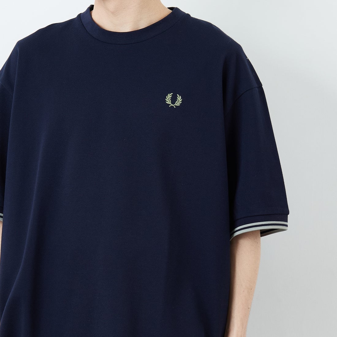 FRED PERRY [フレッドペリー] 別注 ツインティップライン ワイドシルエット鹿の子Tシャツ [FPM-26S-021JF] NAVY/SEAGR