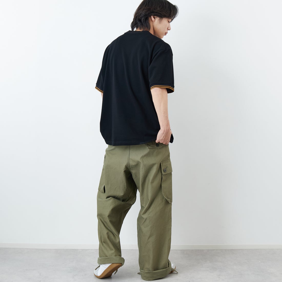 FRED PERRY [フレッドペリー] 別注 ツインティップライン ワイドシルエット鹿の子Tシャツ [FPM-26S-021JF] BLACK/DARK &&モデル身長：179cm 着用サイズ：L&&