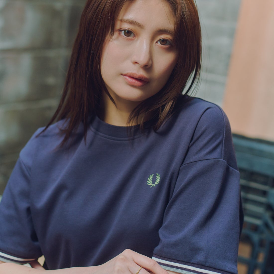 FRED PERRY [フレッドペリー] 別注 ツインティップライン ワンポイントロゴ刺繍 ショートポンチTシャツ [FPW-26S-034-JF] ANCHOR GRE